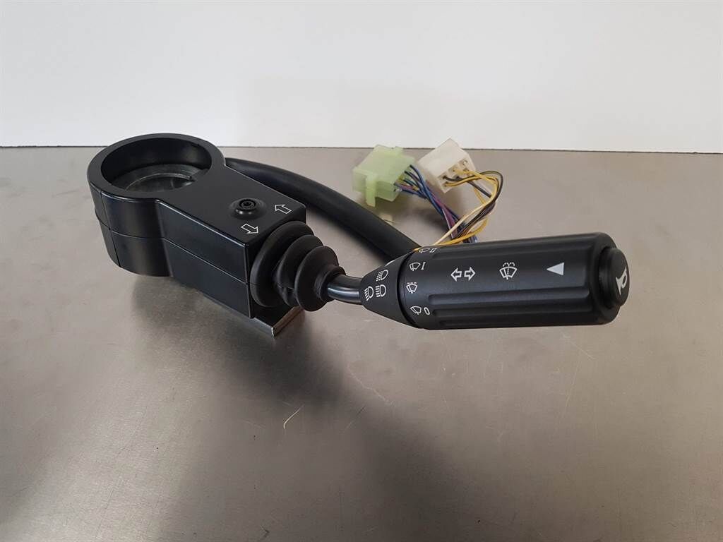 L20B/L25B - ZM2808703 - Steer col switch 2