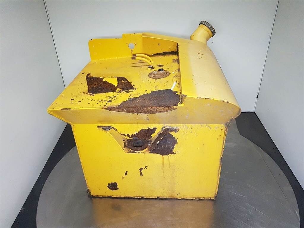 AZ210E-23103792L-Fuel tank/Kraftstofftank/Tank 3