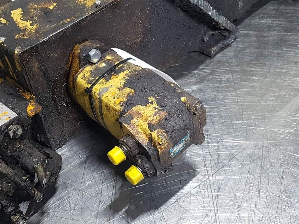 104-1005-004-Hydraulic motor/Hydraulikmotor 2