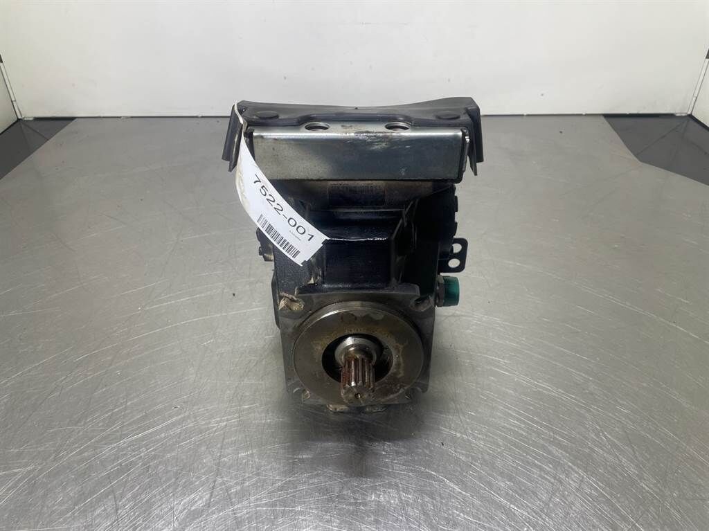 MT730/930-Danfoss-Drive pump/Fahrpumpe/Rijpomp 3