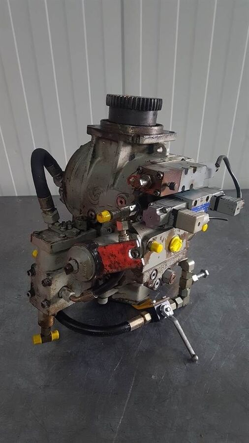 Sauer Sundstrand 90R100DK9B8 - Paus RL1051 - Pum 1