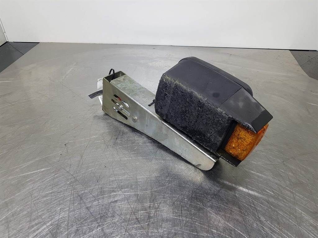 TL260-0455003002-Light/Leuchte/Verlichting 2