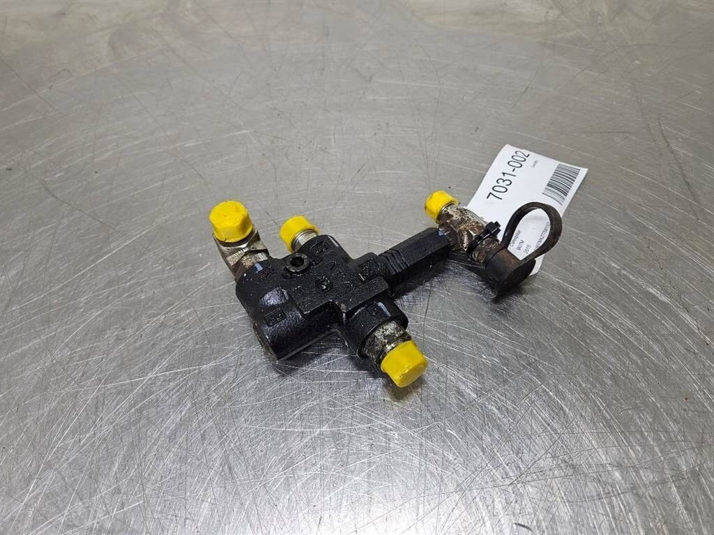 907M-449-1567-Priority valve/Prioritaetsventil 3