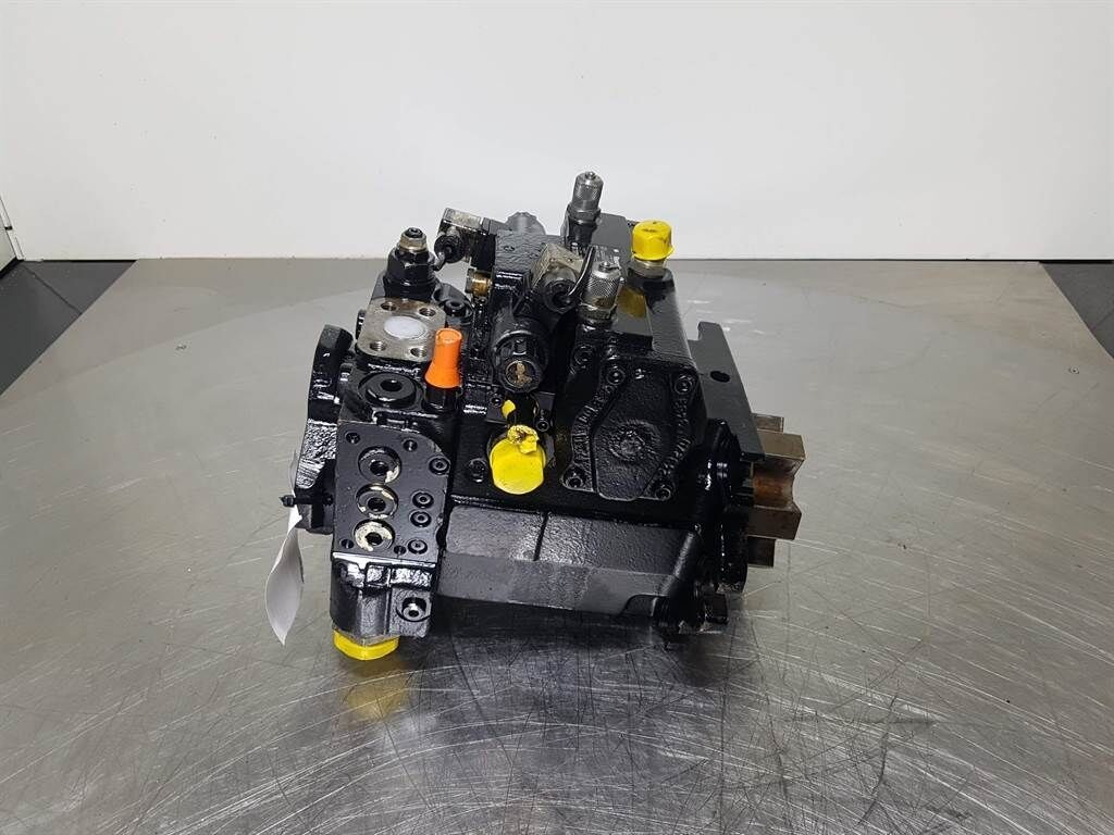 AZ150-4100375A/1-R902067088-Drive pump/Fahrpumpe 2