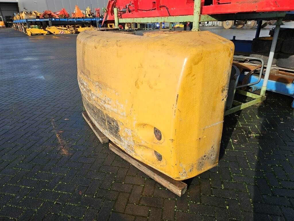 LH80-94005357-Counterweight/Heckgewicht 2