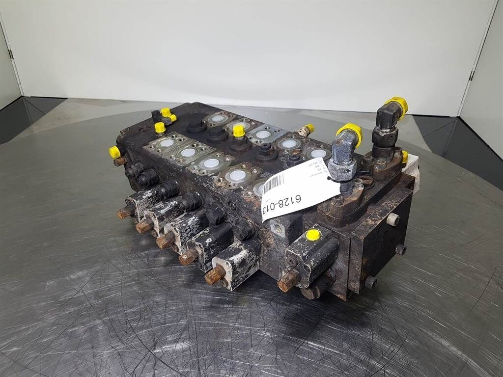 818E-712031 / R901355589-178824-Valve/Ventile 3