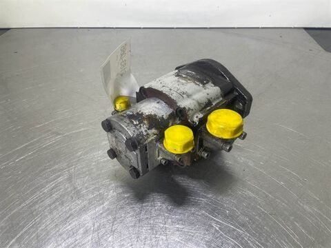 8411-98a237351886c787c7ab6d53441c9228-5953892