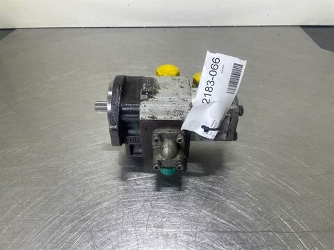 8411-98a237351886c787c7ab6d53441c9228-5953892