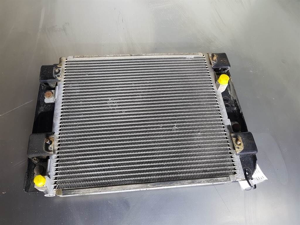 WA 320 - 5H - Airco condenser/Klimakondensator 2