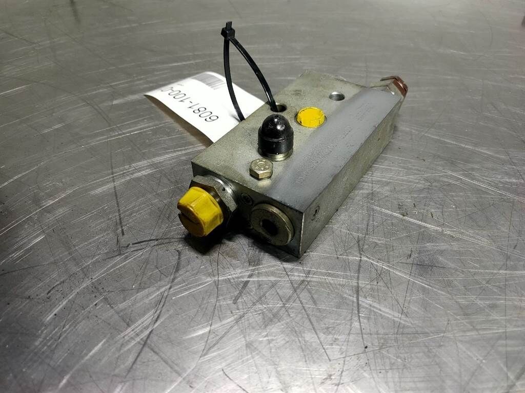 AR65-08499803044001A-Counter balance valve 1