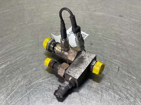 L524-7621433-Steering mode valve/Lenkartenventil 3