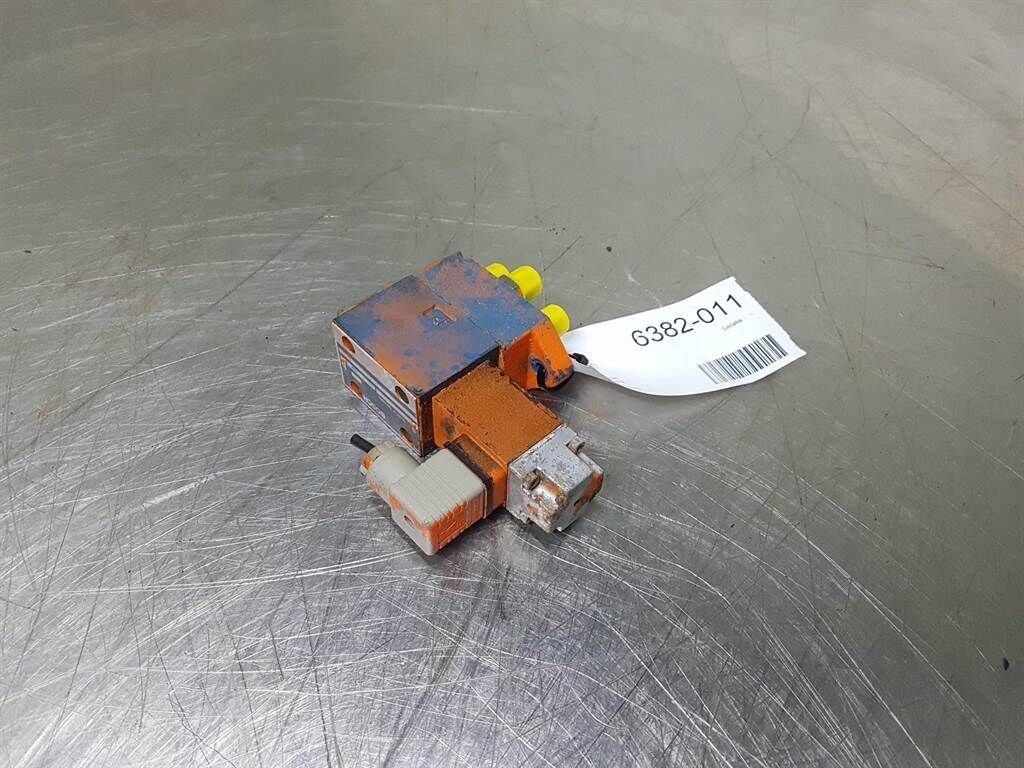 SKL832-5606656182-Bosch 081WV06P1N114-Valve 3
