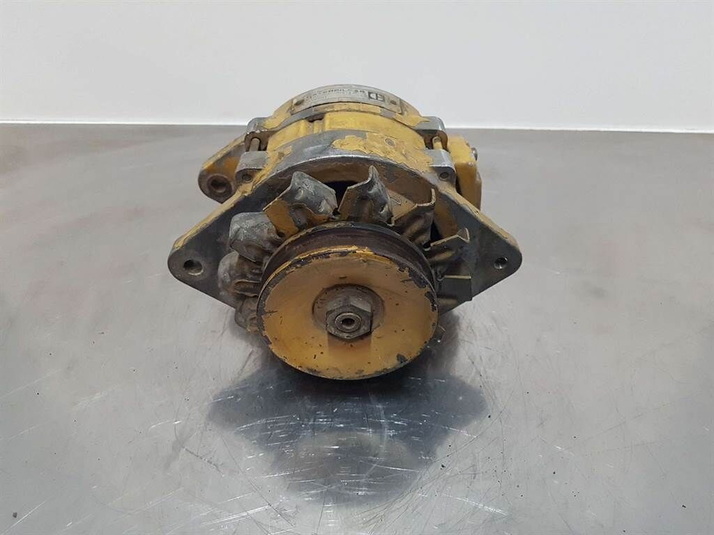7N4784-12V 40A-Alternator/Lichtmaschine/Dynamo 2