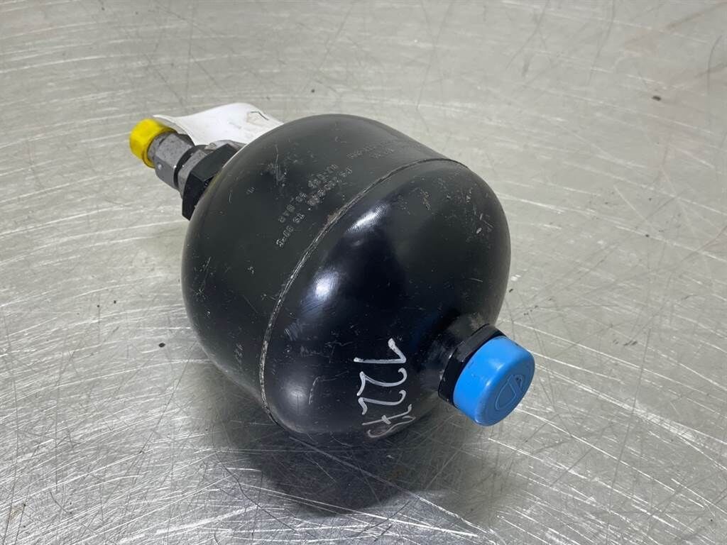 LH24M-10333391-Accumulator/Hydrospeicher 3