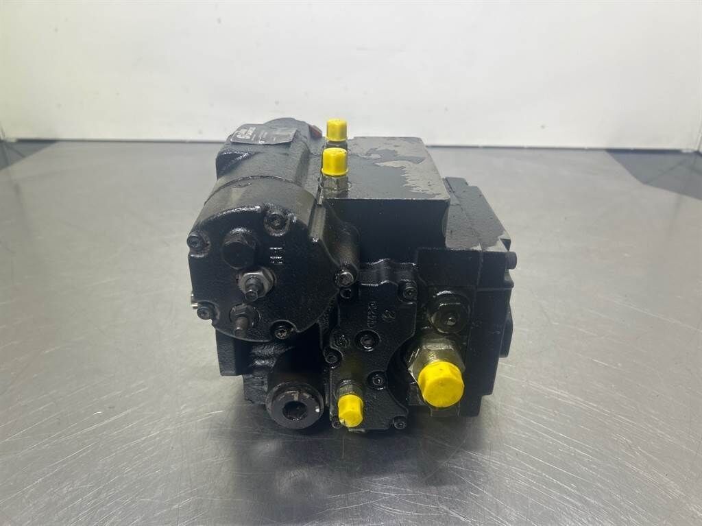42R41CG3AN52P3G2F1A34-Drive pump/Fahrpumpe/Rijpo 2