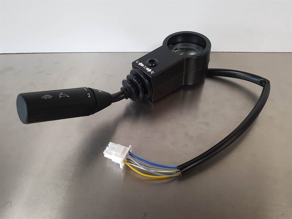 L40B/L45B - ZM2804704 - Steer col switch 2