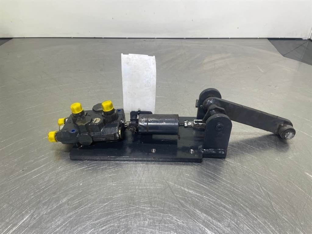 AZ6-4145334O-Stuetzventilschaltung/Zwenkventiel 1