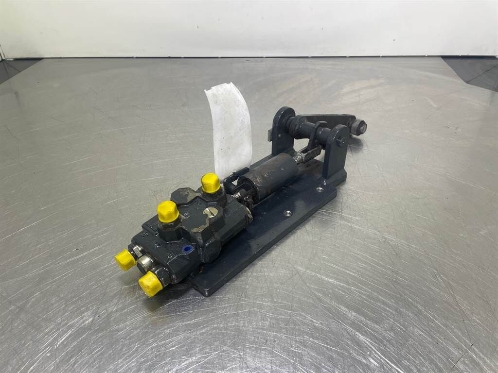 AZ6-4145334O-Stuetzventilschaltung/Zwenkventiel 2