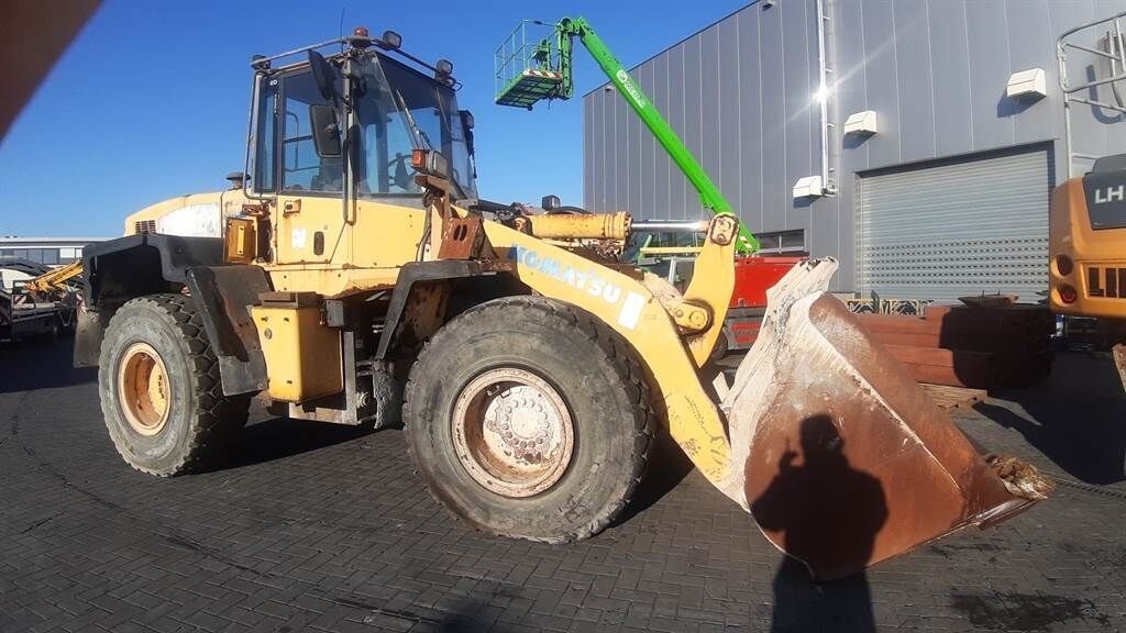 Komatsu WA 320 - 5H (For parts) 2