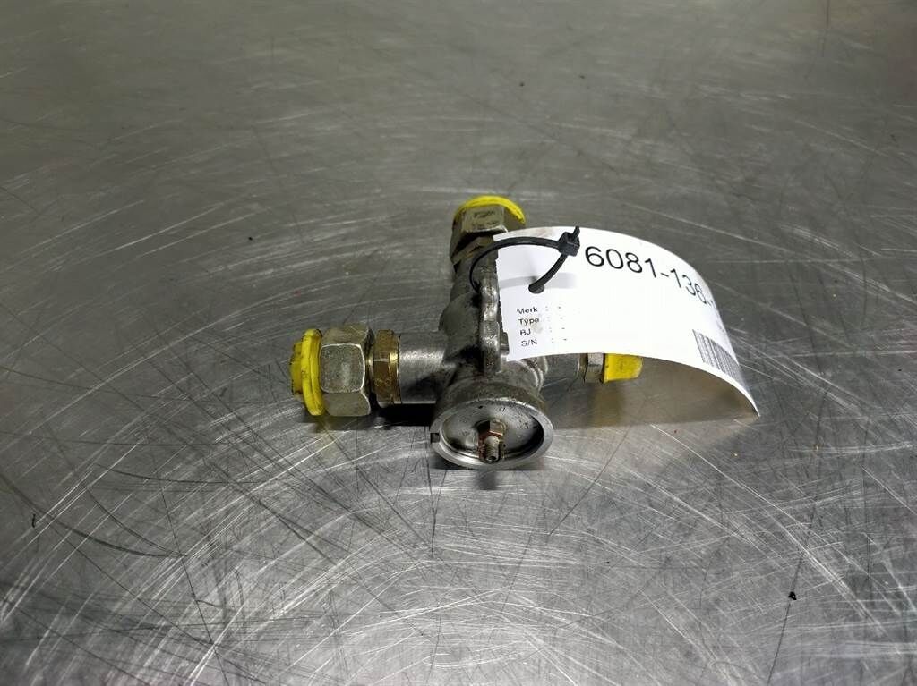 L30B-Z / X-VOE11090245-Behr 124755H-Thermostat 1