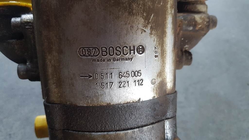 0511645005 - Liebherr L544 - 5716676 - Gearpump 3