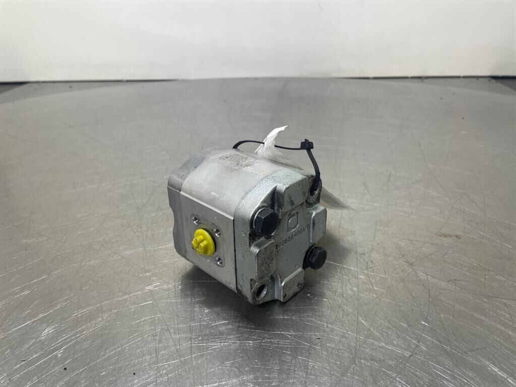 AP200/11D237-200102435202-Gearpump/Zahn 2