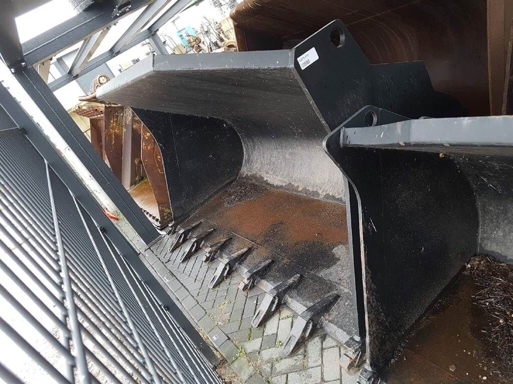 Other - Bucket/Schaufel/Dichte bak 1