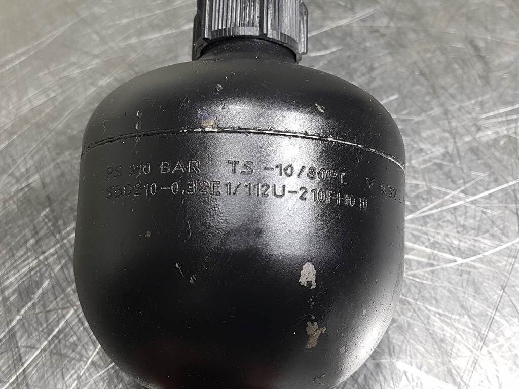 L30-Hydac SBO210-0.32E1/112U-Accumulator 2