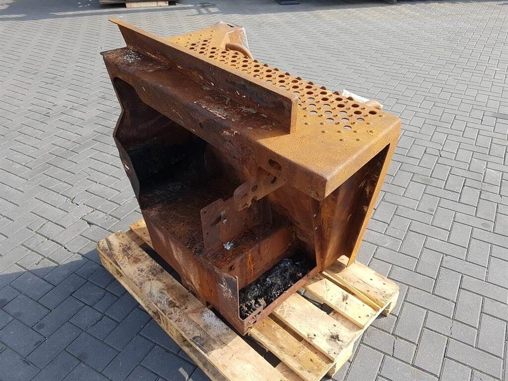 TORION1812-Liebherr 93026715-Access ladder left 3