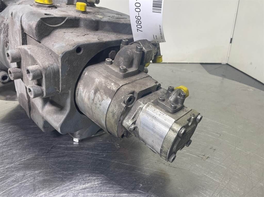 LH24M-10675877-Gearpump/Zahnradpumpe/Tandwielpom 2