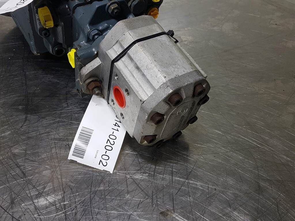 SNP3/44DSC07 - Gearpump/Zahnradpumpe/Tandwielpom 1