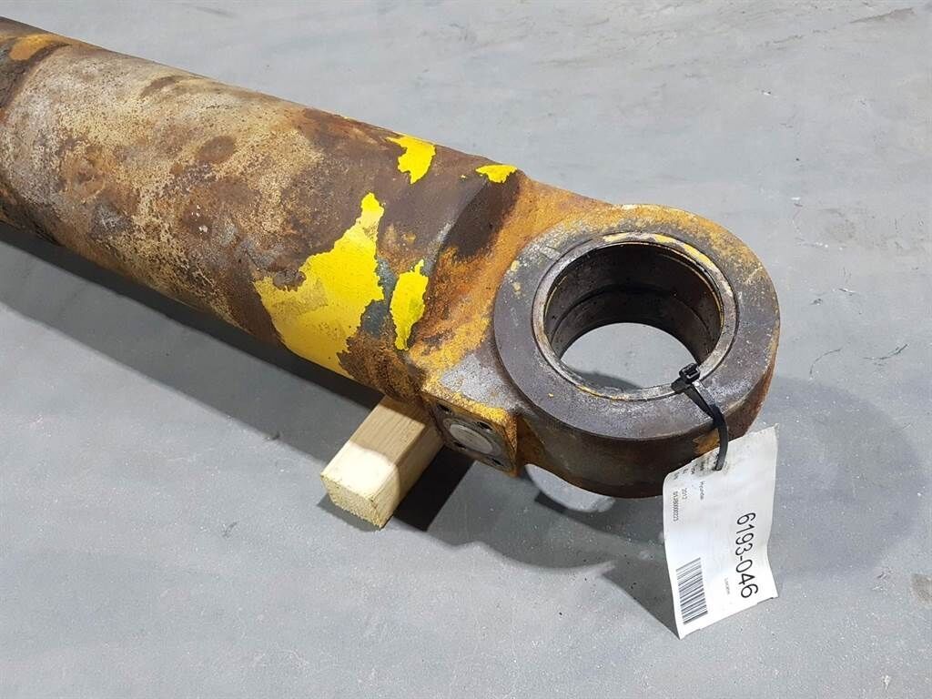 HL760-9 - Lifting cylinder/Hubzylinder/Hefcilind 3