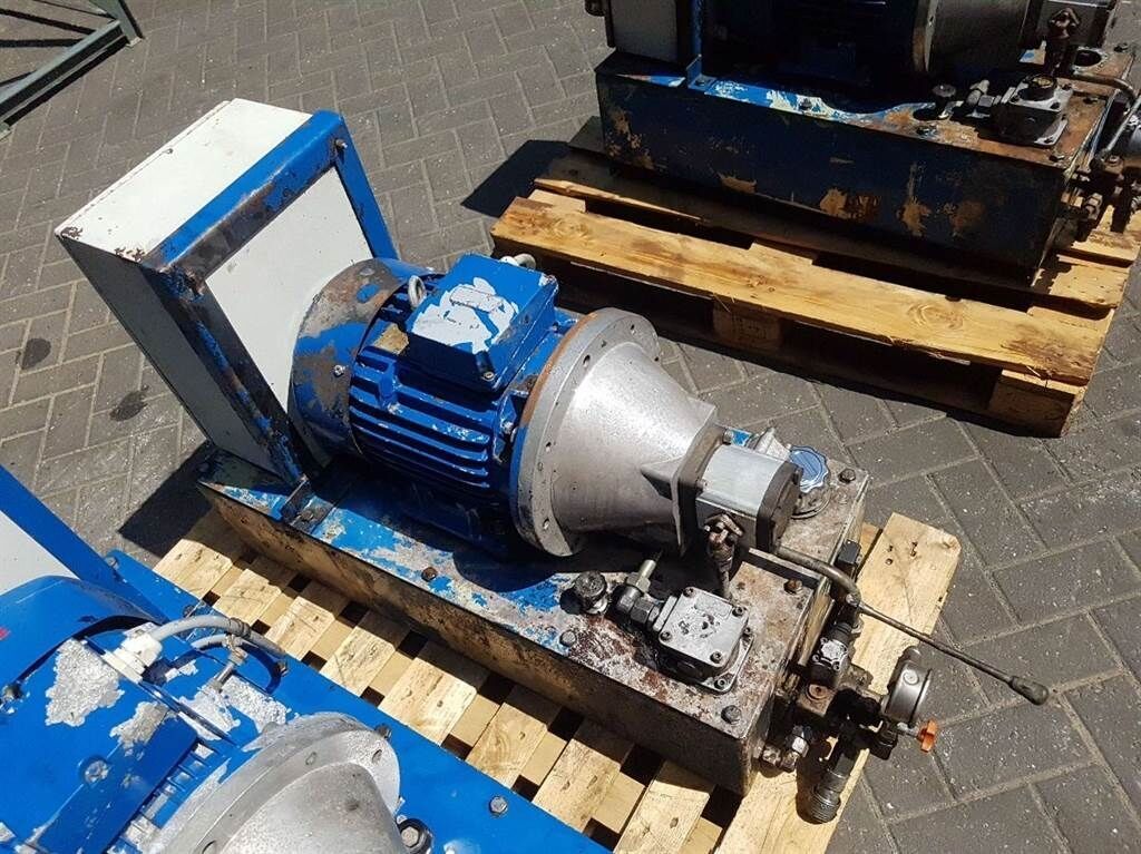 Powerpack/Aggregaat 5,5KW-Compact-/steering unit 2