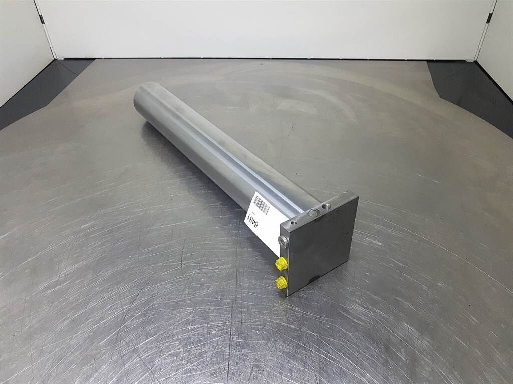 - Telescopic cylinder/Teleskopzylinder/cilinder 2