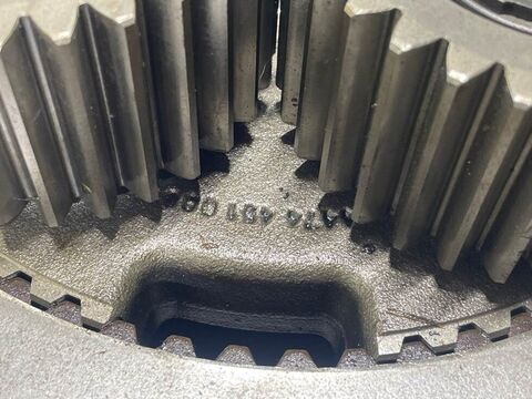 MT-L3075II-4474051224-Final drive/Abtrieb 3