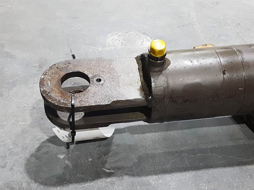 AZ200 - 2300018A - Swivel cylinder/Schwenkzylind 2