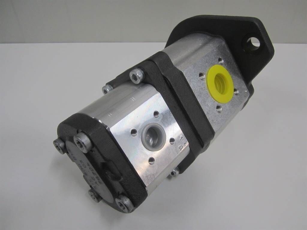 AZ5/AZ6/AS70- 4198288A - Gearpump/Zahnradpumpe 2