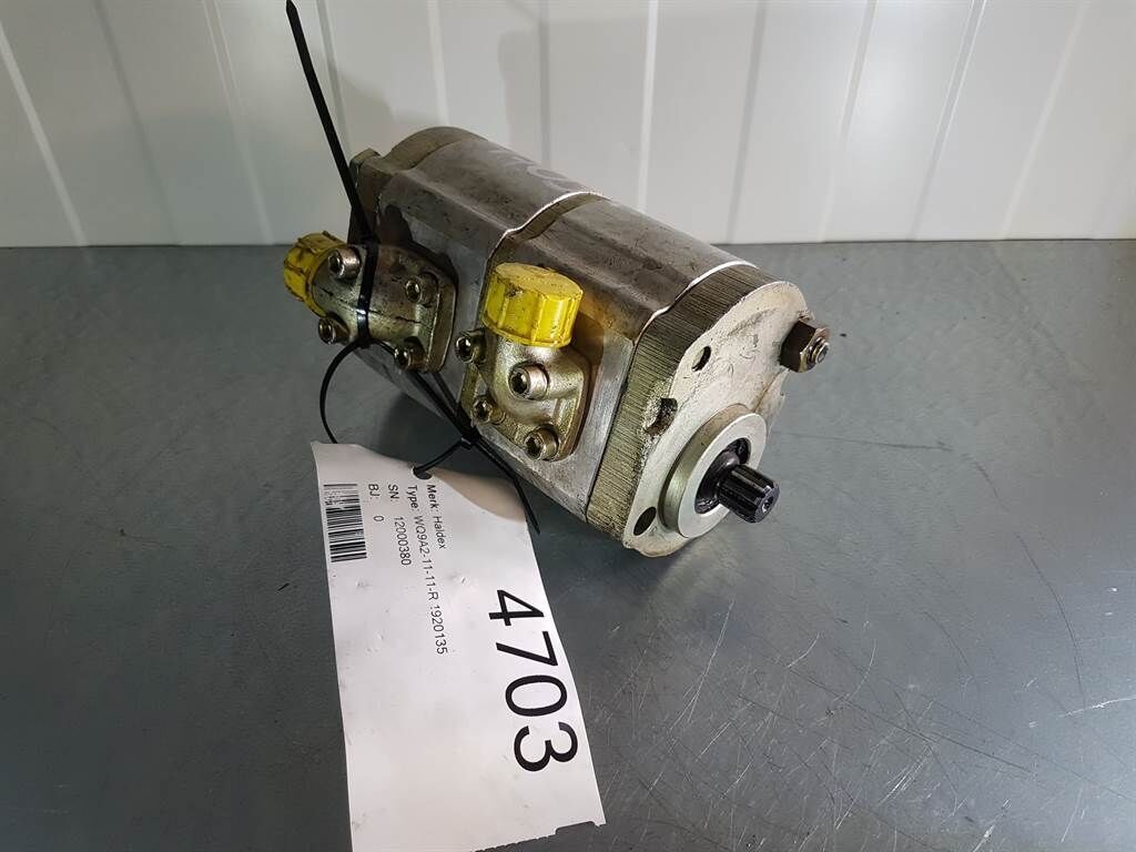 WQ9A2-11-11-R - Gearpump/Zahnradpumpe/Tandwielpo 1