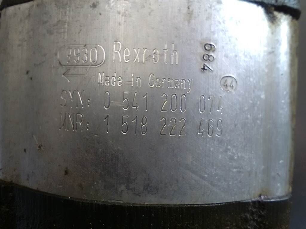 1517220554 - Compact-/steering unit 3