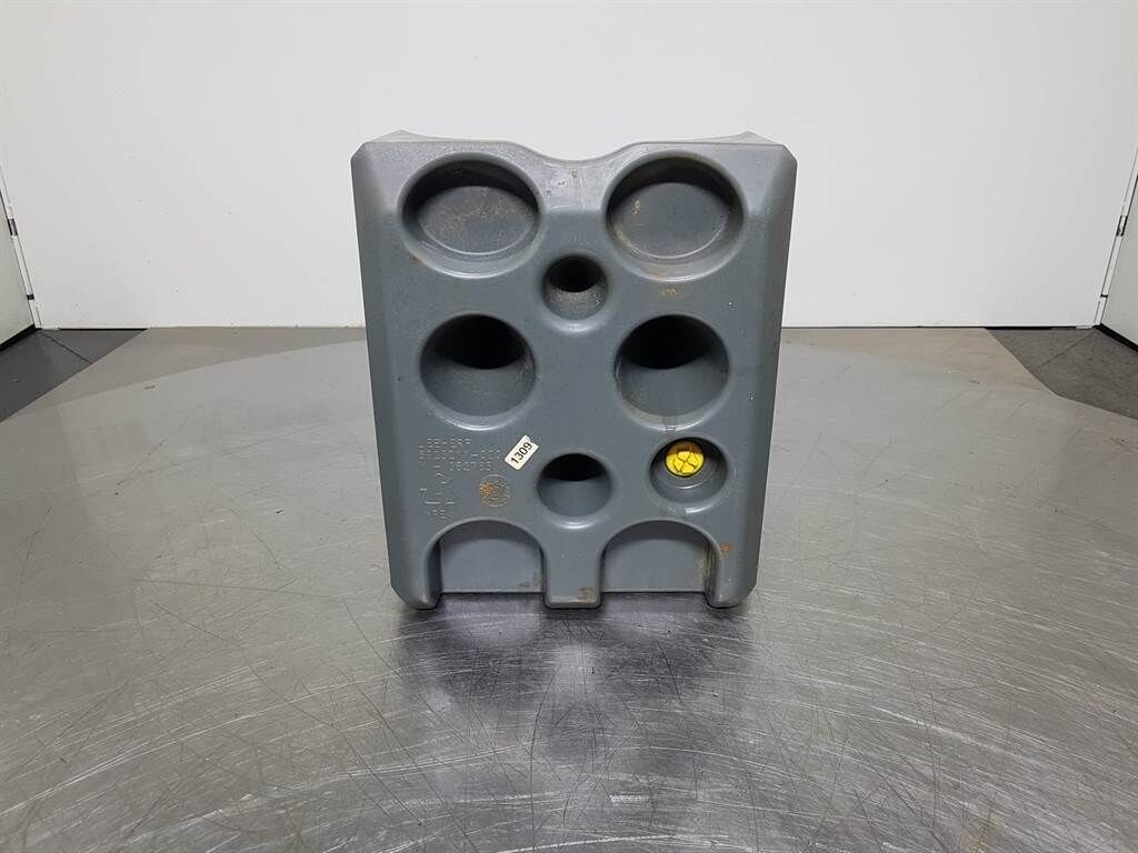 L586 2plus2-8925211-Deflector/Hood/Haube/Kap 2