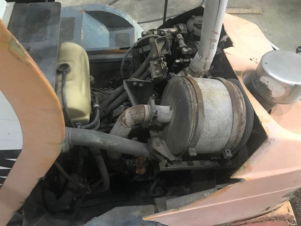 Liebherr L 544 (For parts) 3