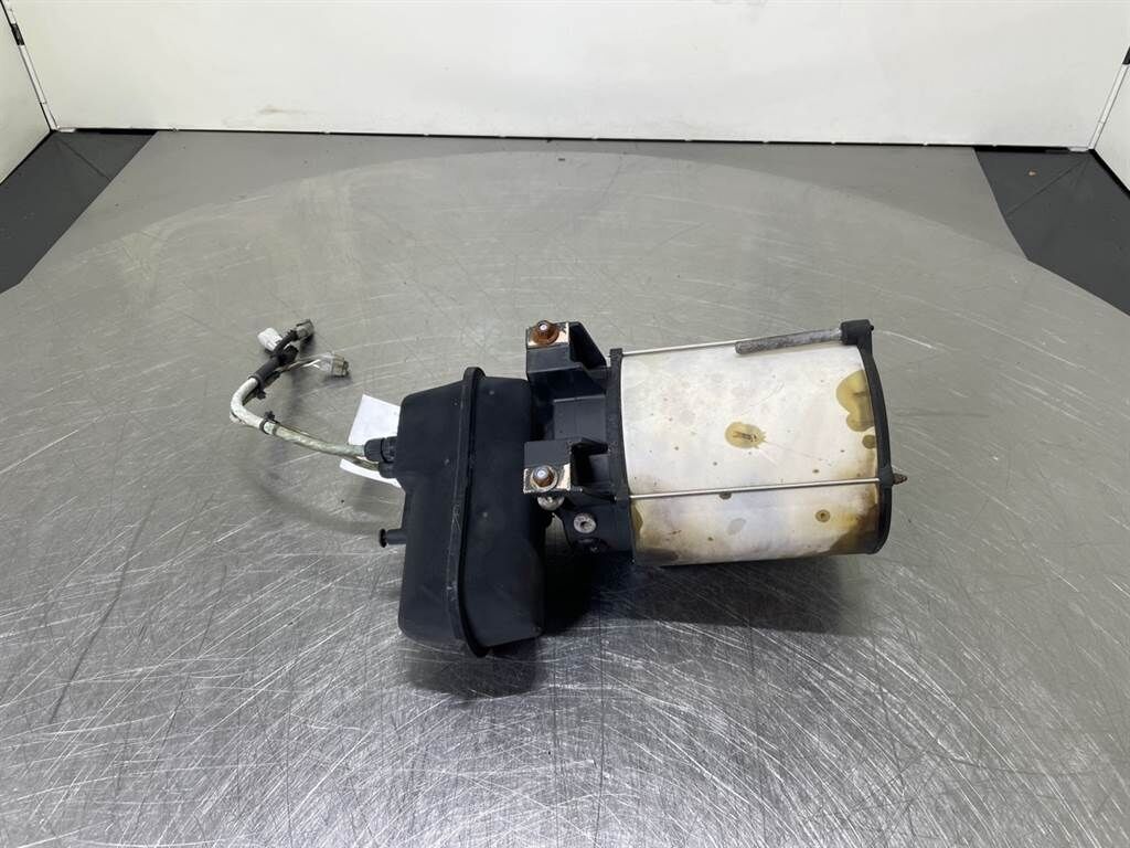 A924B-10011910-Lubricating pump/Zentralsmierpump 2