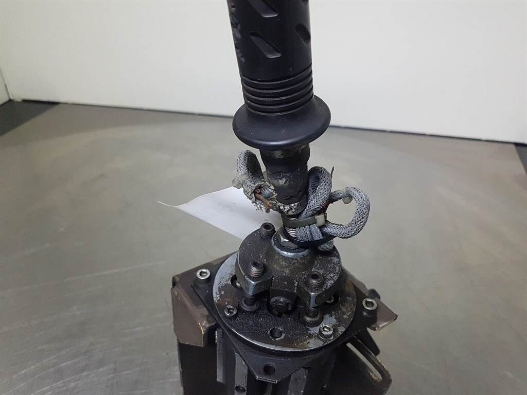 AZ14-4117392A-Nordhydraulic HRK-20-Servo valve 3