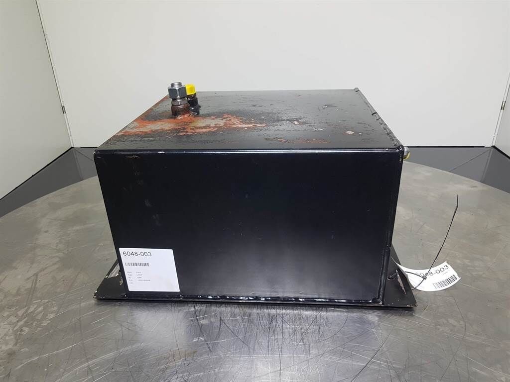 L 45 TP - Oil Tank/Reservoir 1
