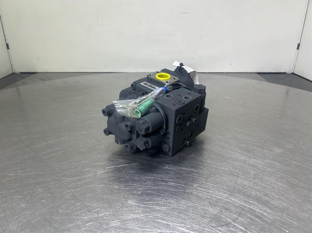 /Yanmar -Nachi PVD-0B-18BP-A8G5-5194C-Load se 2