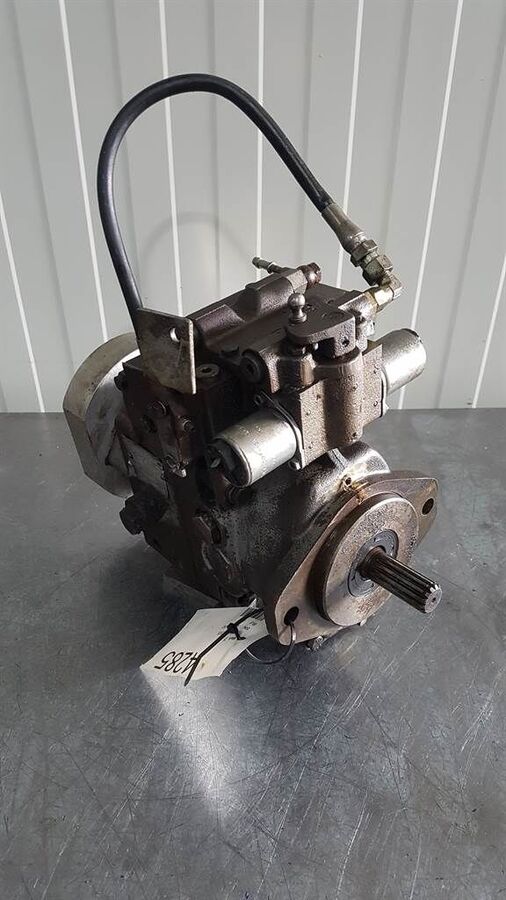 SPV18-2035 - 4700003002 - Drive pump/Fahrpumpe 1
