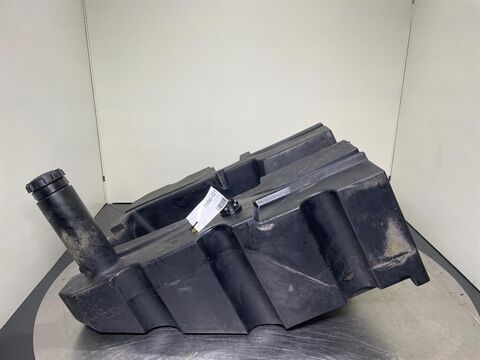 Sonstige W110C-87400409- /Kraftstofftank