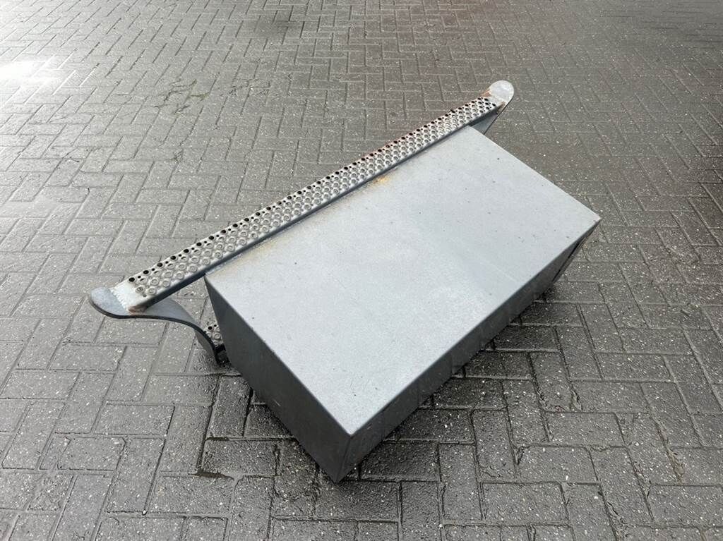 TW150-6105515/6105516-Stair panel/Trittstufen 3