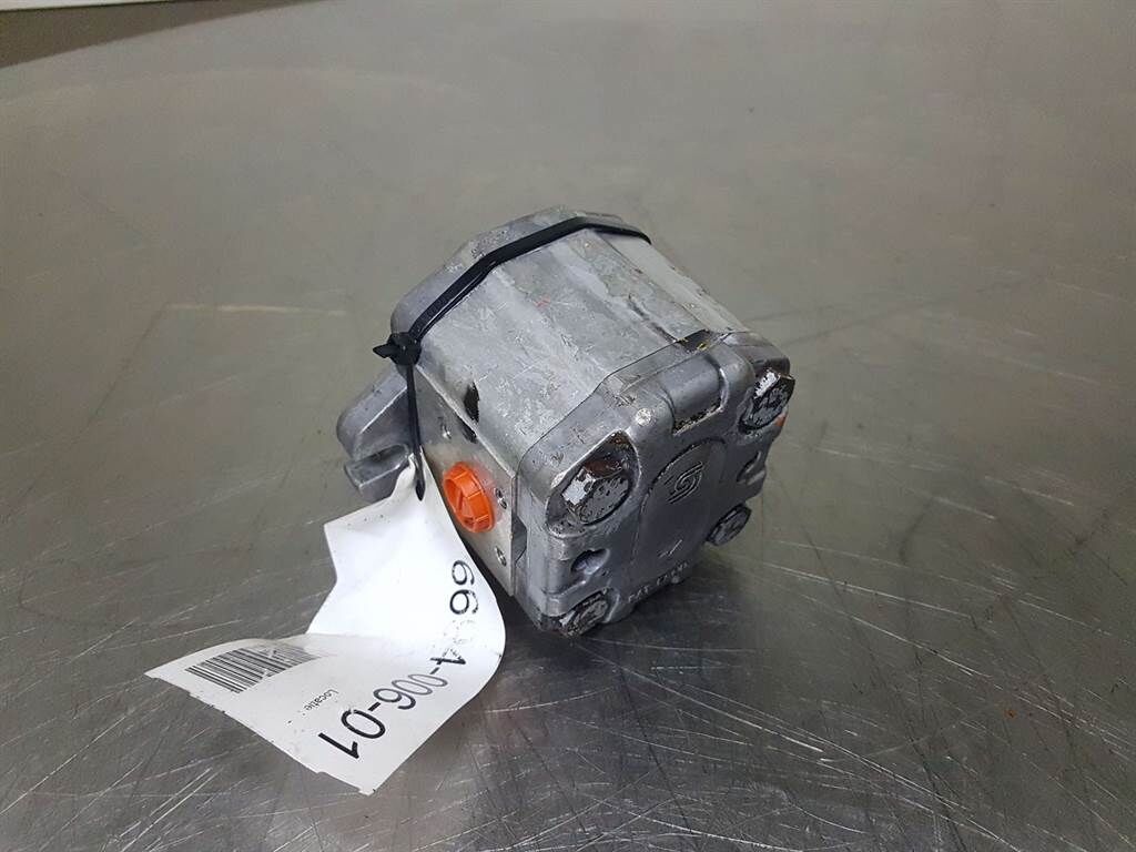 Sauer Sundstrand SNP2/4DSC06REPG/5D - Gearpump/Z 3