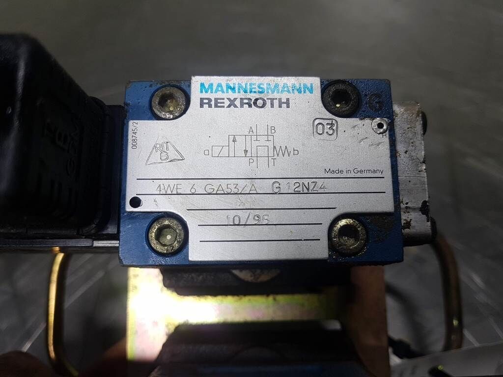4WE6GA53 - Komatsu PW75 - Valve 3